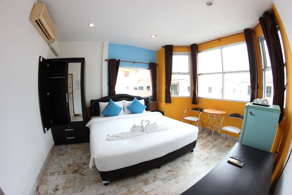 Tulip Inn Superior Double Room 4