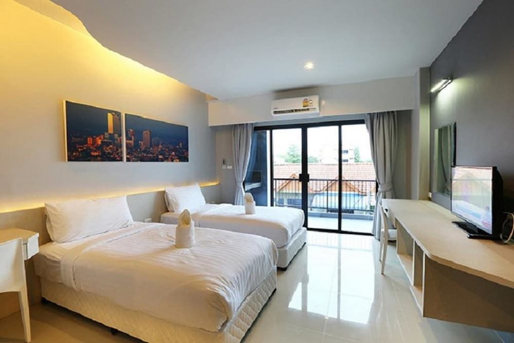 Standard Twin Room