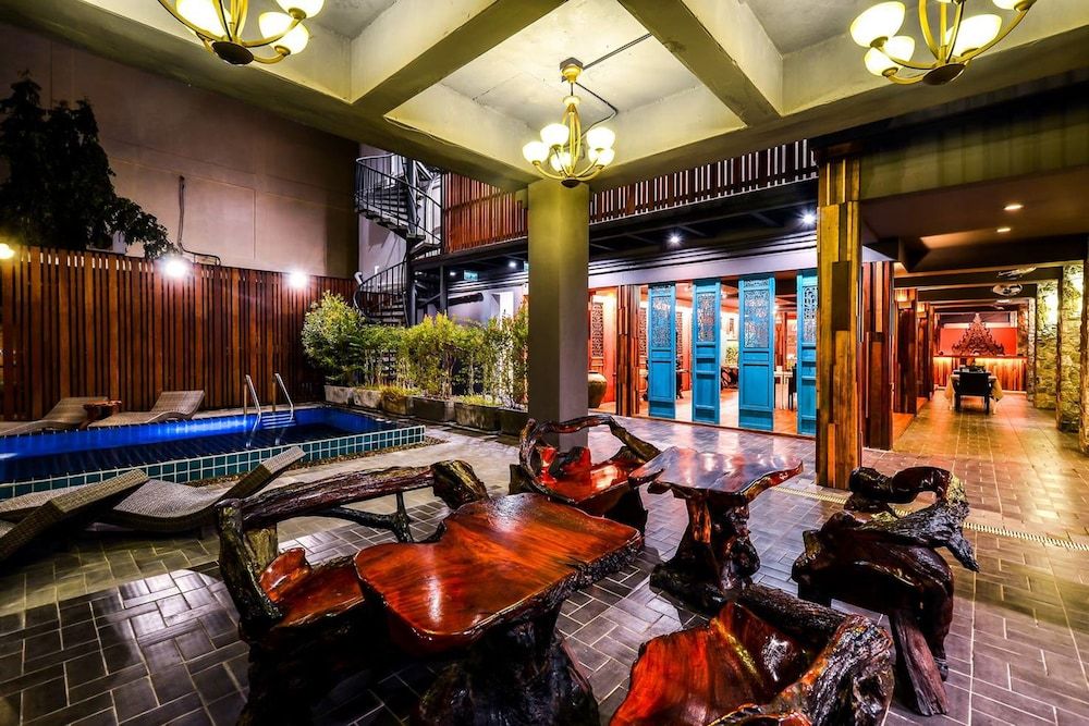 undefined Lap Roi Karon Beachfront 5