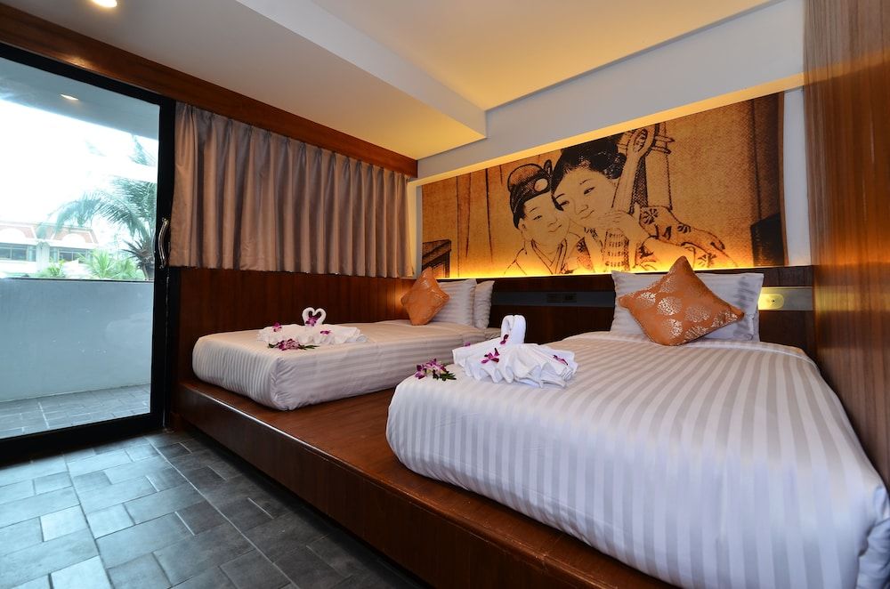 undefined Lap Roi Karon Beachfront