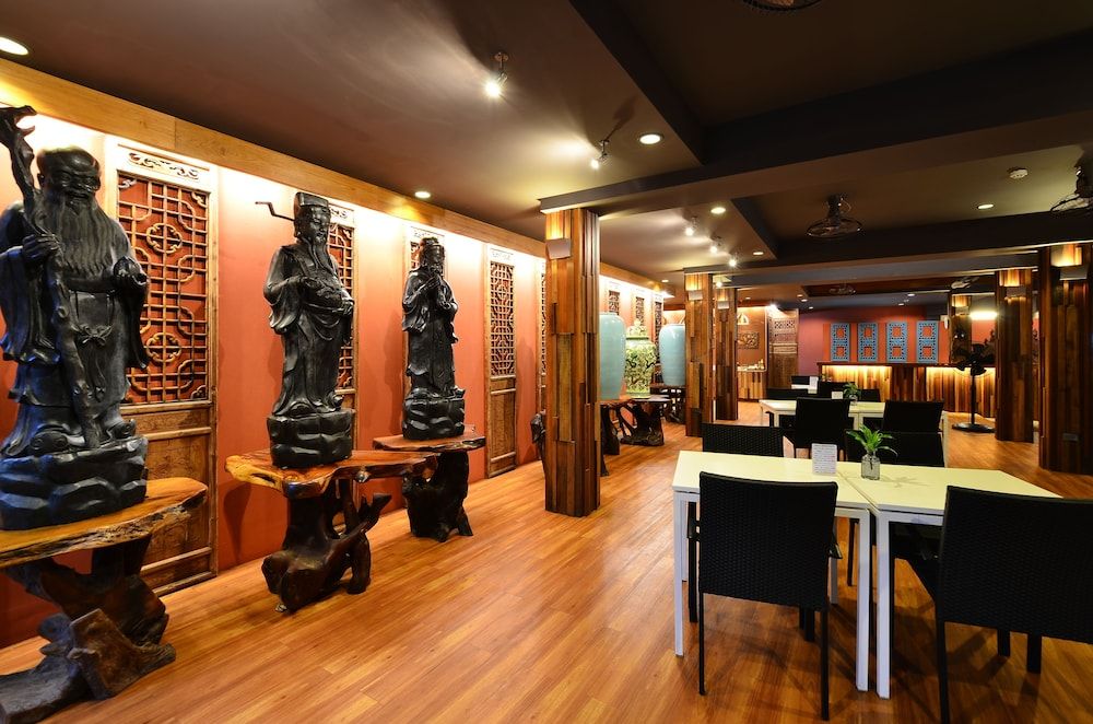 undefined Lap Roi Karon Beachfront 3