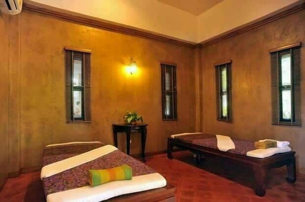 undefined Lap Roi Karon Beachfront 4