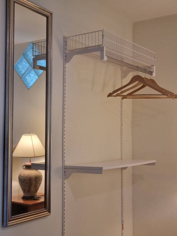 Mookies Bungalow Queen Air Conditioning Room with Garden View 6