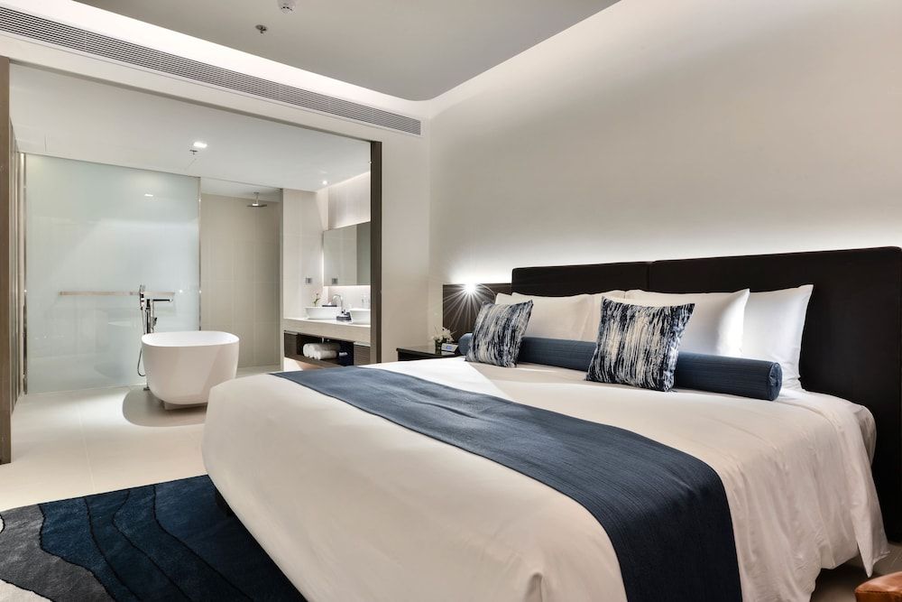 2 Bedrooms, Garden Pool Suite - Free Transfer to Dream Beach Club