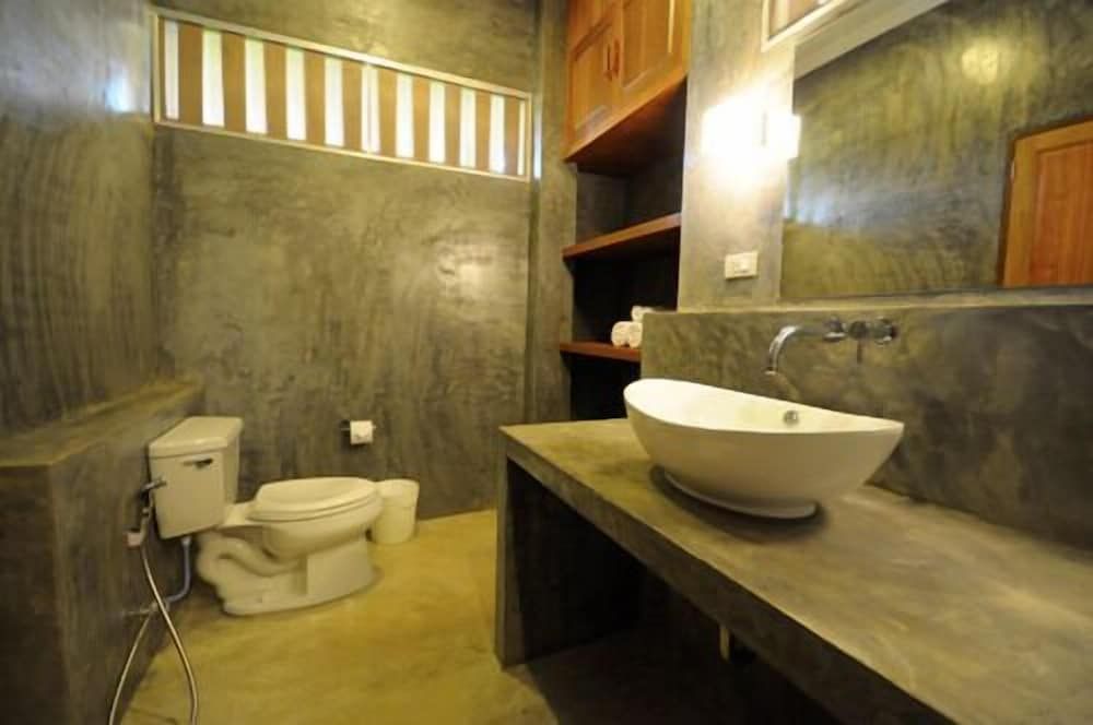 Villa Phra Chan Resort Sea View King Bed With Breakfast