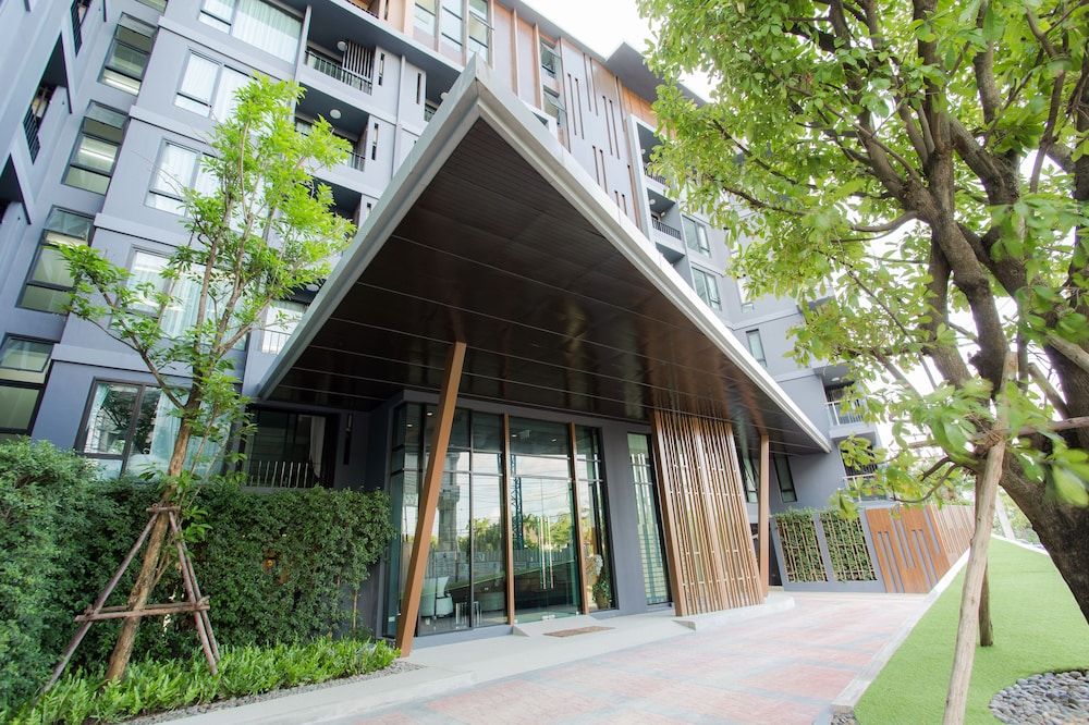 undefined 6th Avenue Surin Beach 2