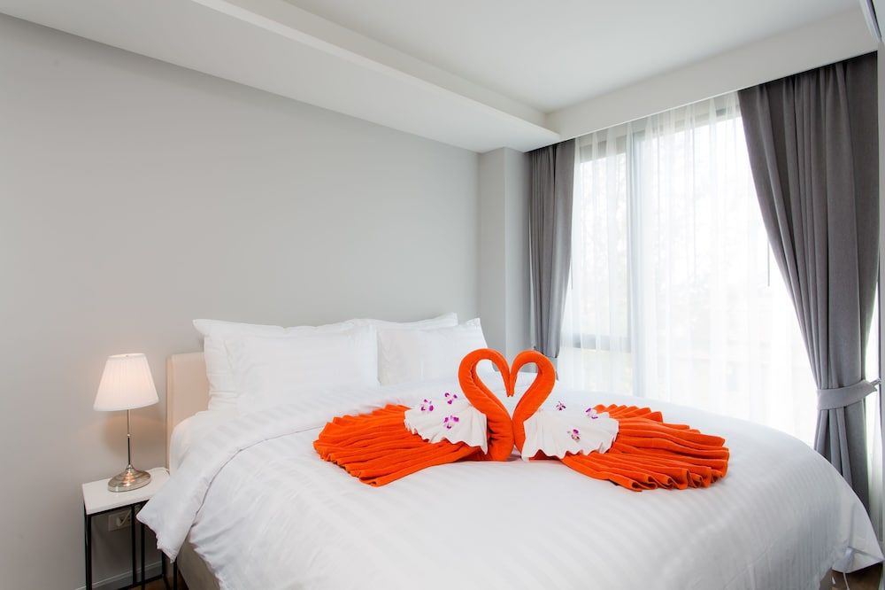 undefined 6th Avenue Surin Beach 9