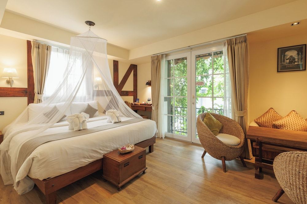 undefined Le Charcoa Hotel 5