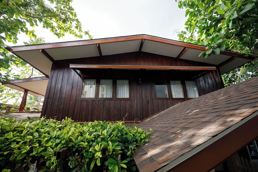 undefined Le Charcoa Hotel 4