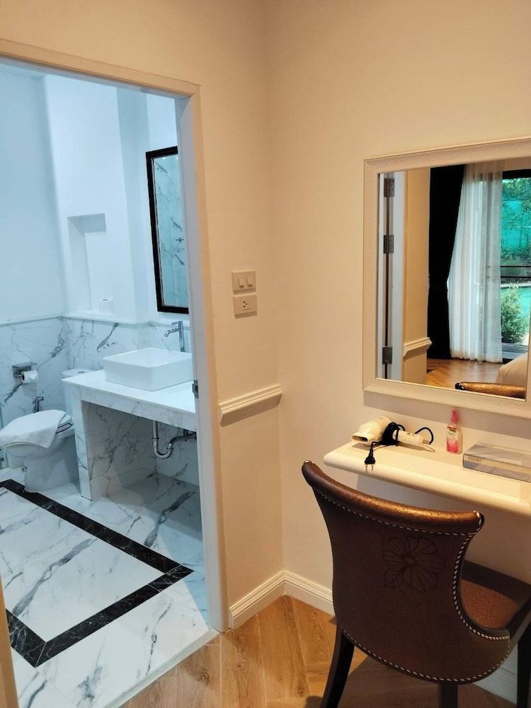 The O Valley Hotel Luxury Studio 6