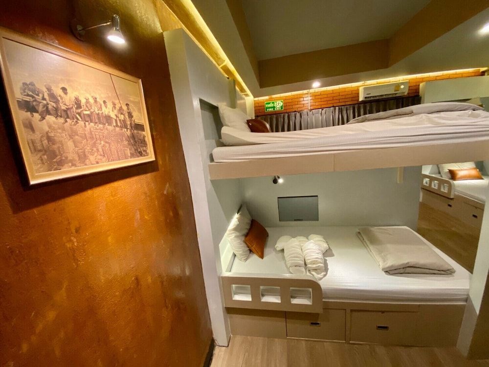 Family Room 6 Persons
