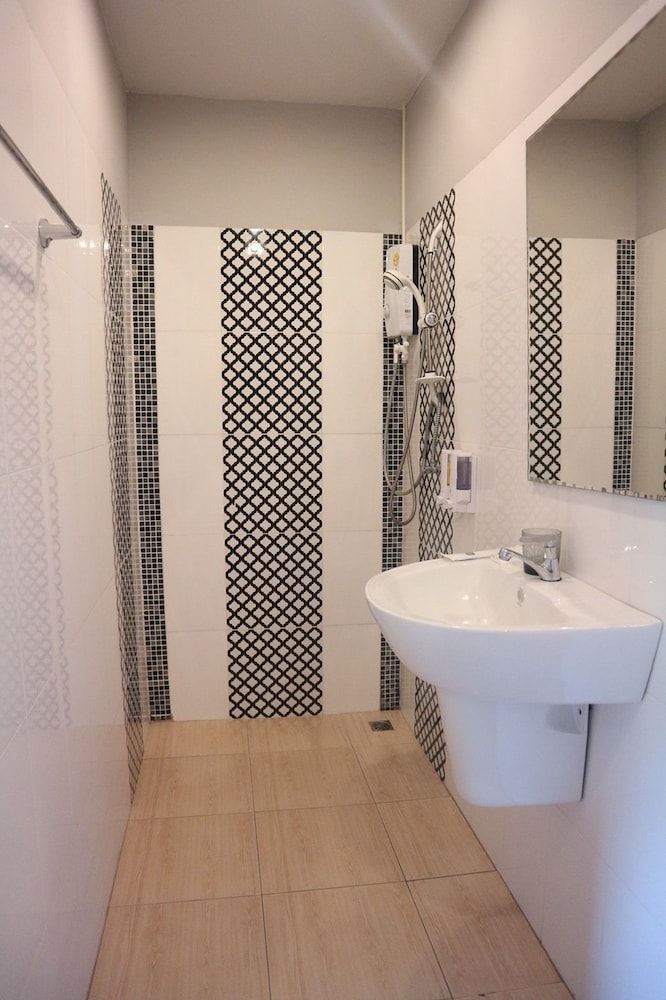 Pakta Phuket Deluxe Double or Twin Room 26