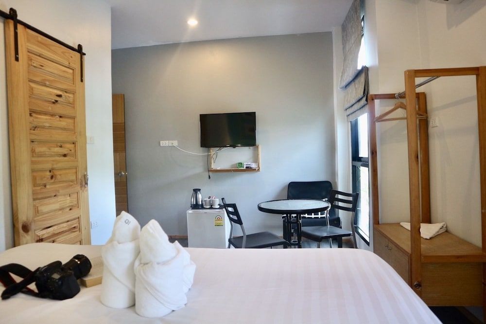 Pakta Phuket Deluxe Double or Twin Room 10