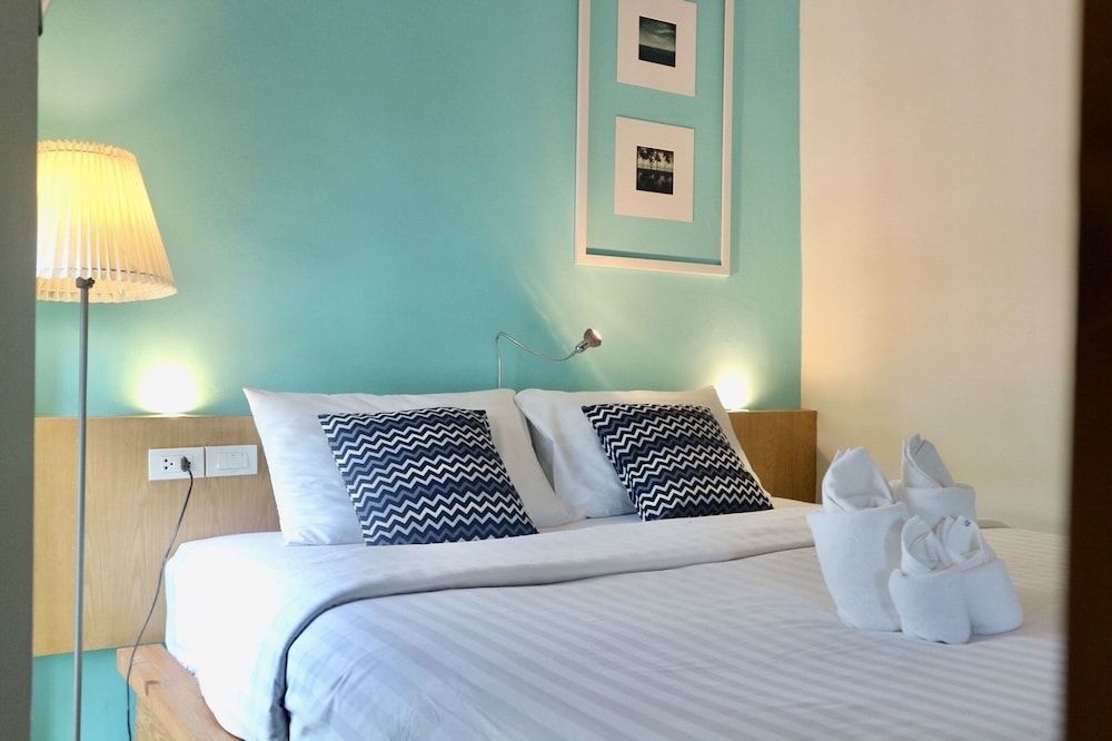 Pakta Phuket Deluxe Double or Twin Room 6