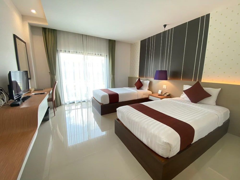 Siva Royal Hotel Deluxe Double Room or Twin Room 4