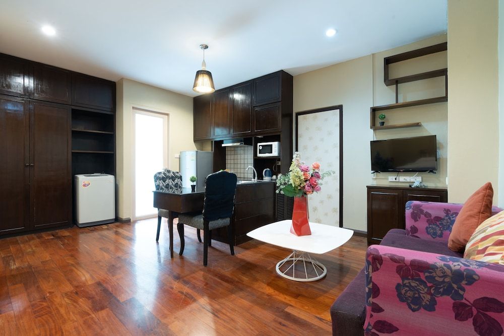 Greenview Ekkamai 10 Family Suite 5