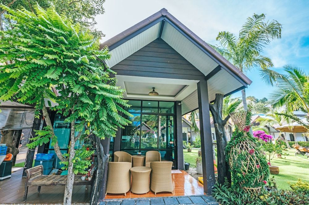 undefined Phi Phi Andaman Legacy Resort 10