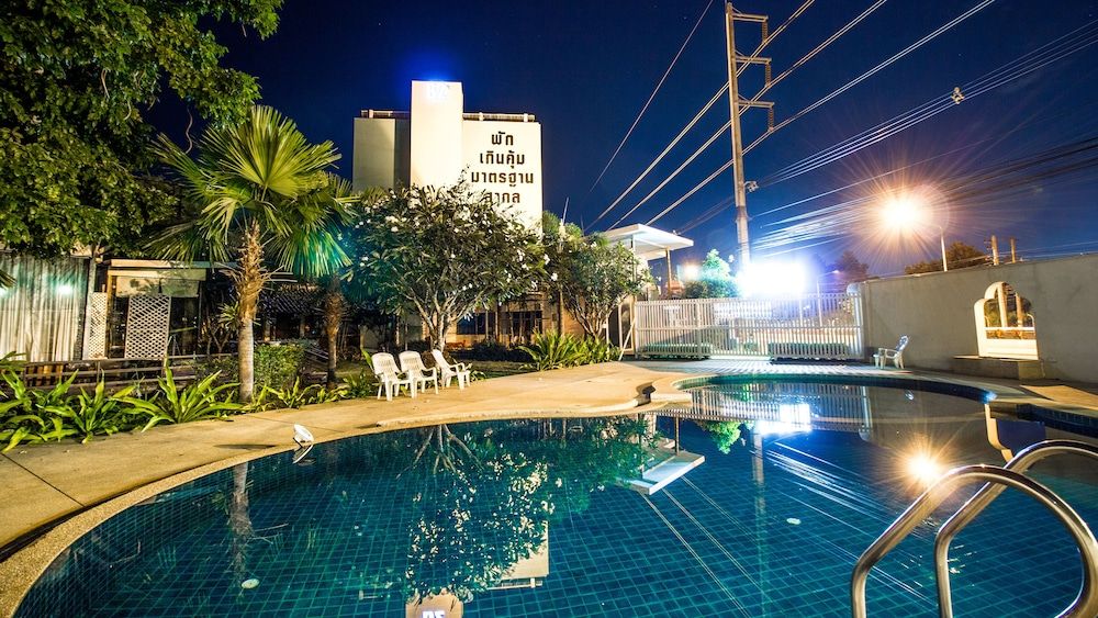 undefined B2 Premier Hotel & Resort 8