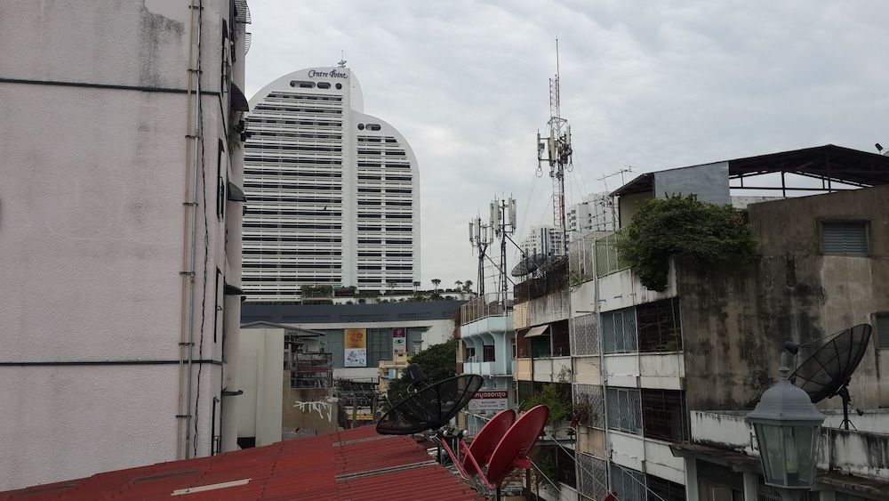 undefined Baan Glang Soi 3