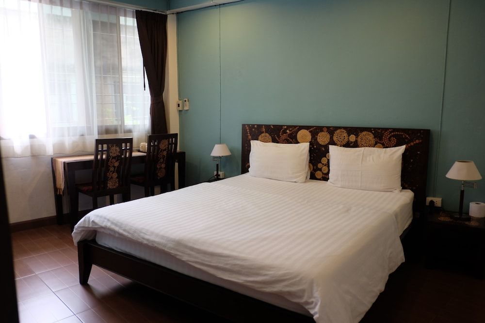 Baan Glang Soi Standard Double Room 3