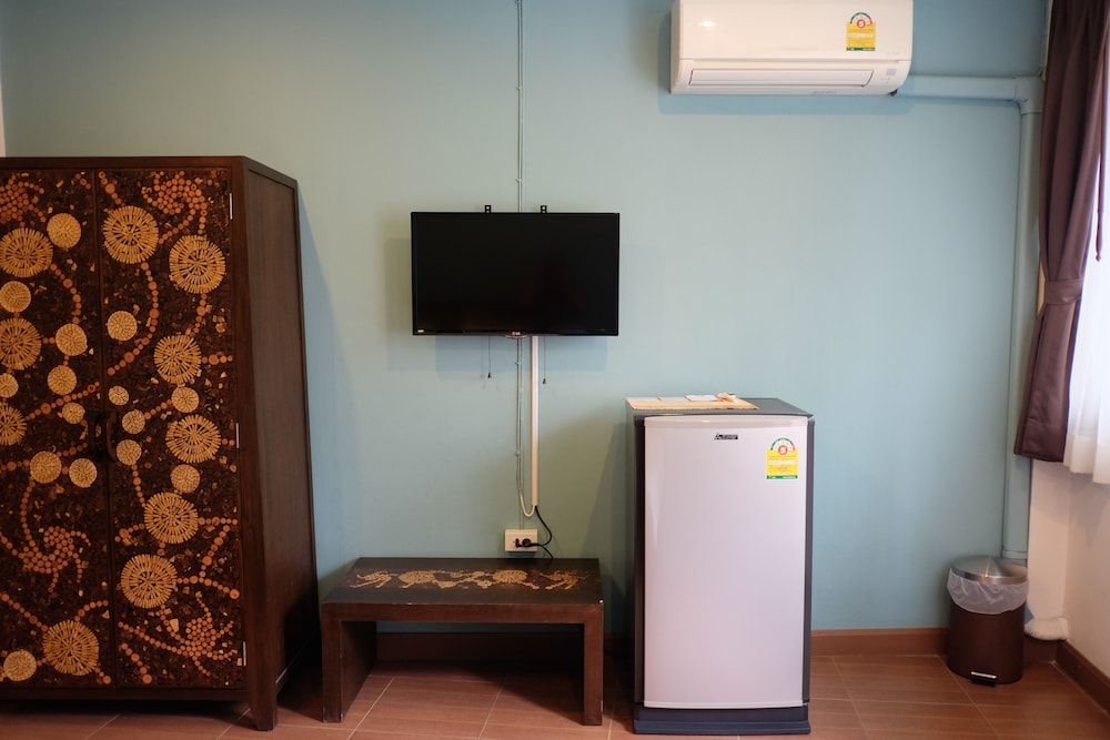 Baan Glang Soi Standard Double Room 6