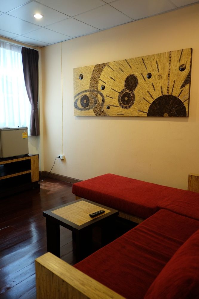 undefined Baan Glang Soi 9