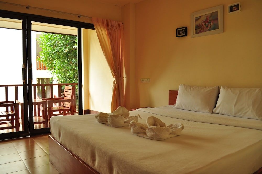 Green Hill Resort Superior Double Room 2