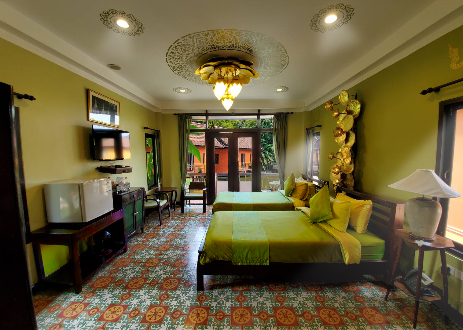 Laguna Room with Pool Access