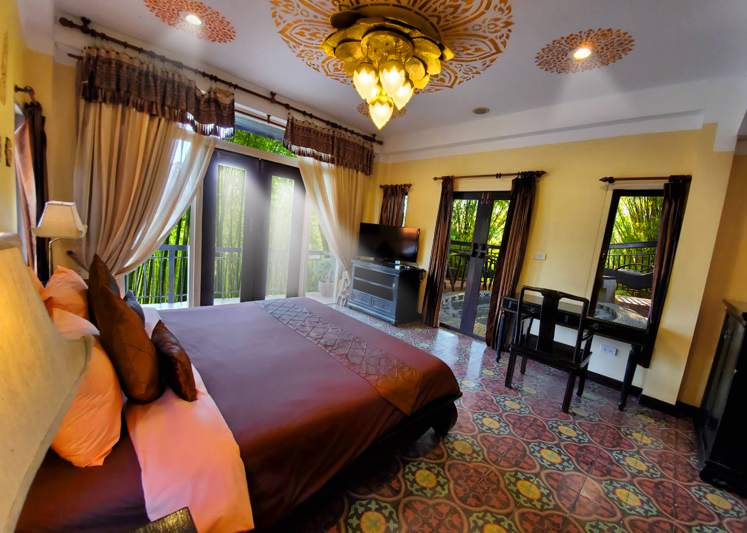 Pludhaya Resort & Spa King Grand Canal Suite