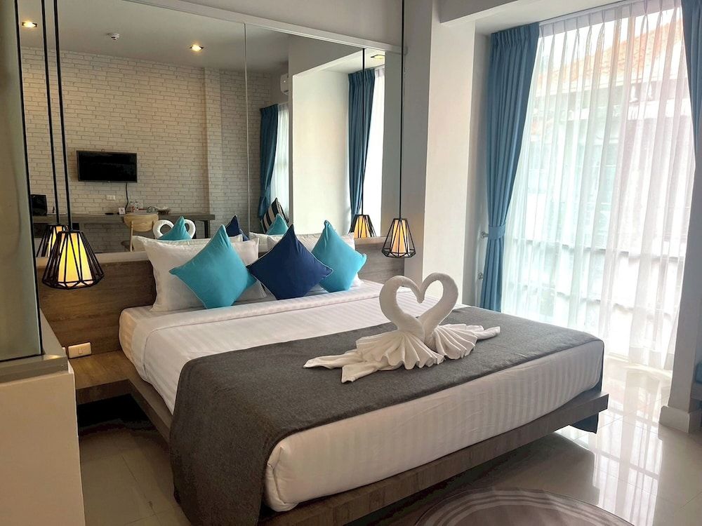 undefined MORE Patong Hotel 3