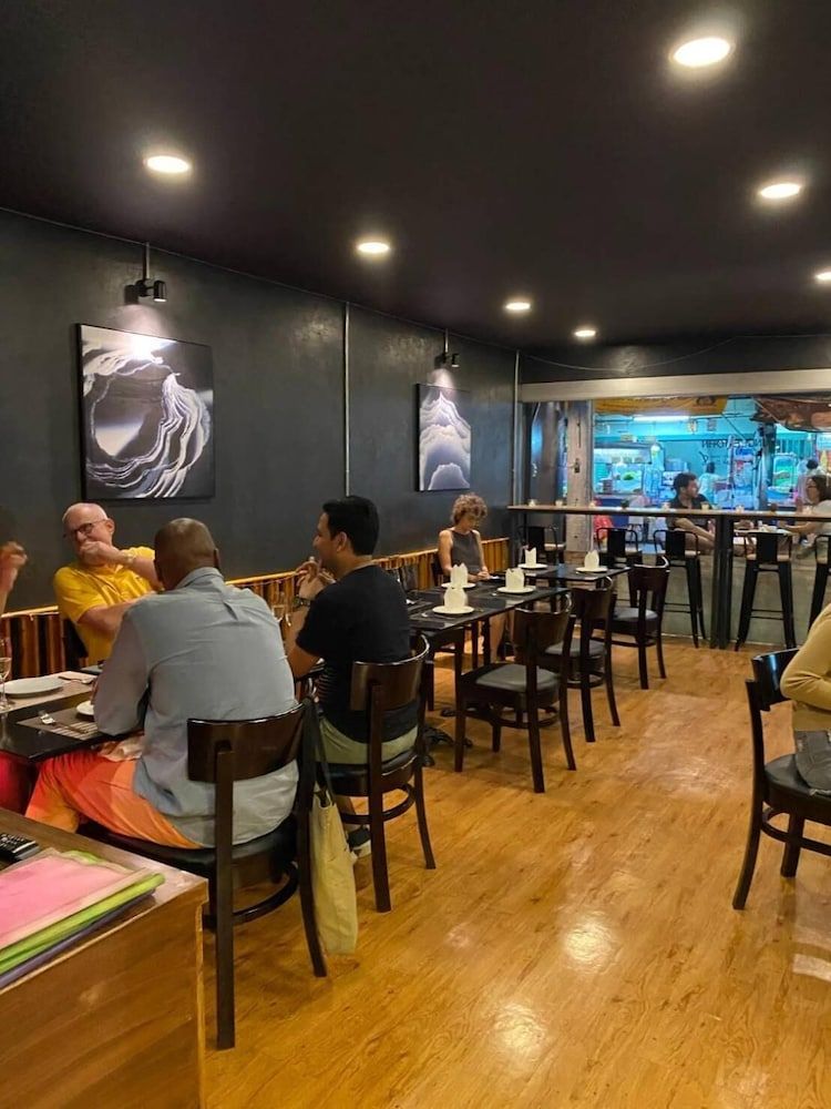 undefined Parvena Hotel 6