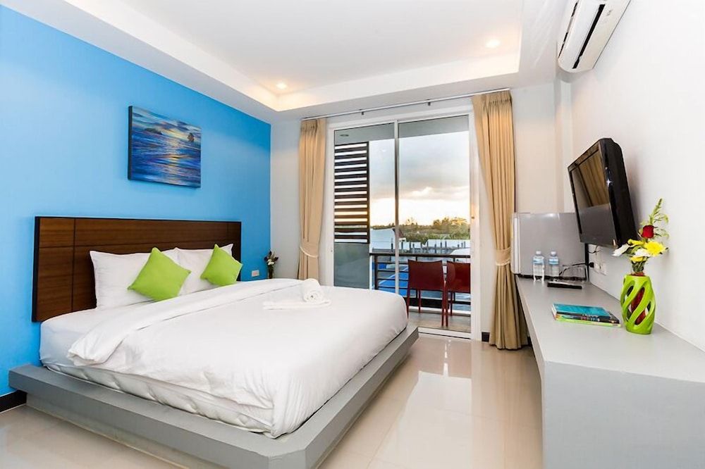 Tillthong Garden Deluxe King Studio 5