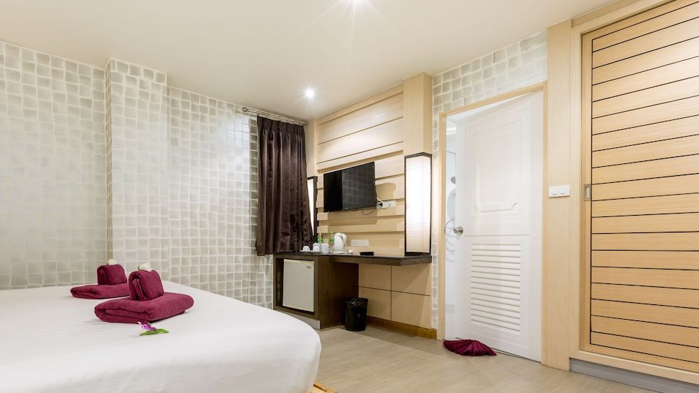 Anda Beachside Hotel Standard Double or Twin Room (No Window) 4