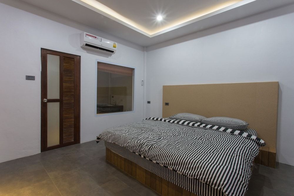 88 Fine Hotel Double Room 2