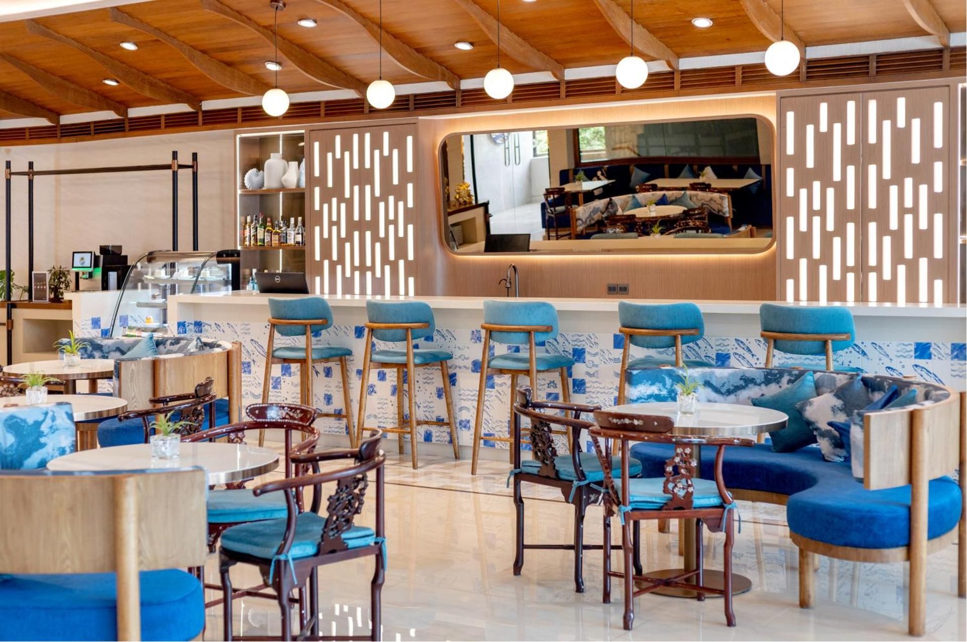 undefined Cloudotel Walking Street  6