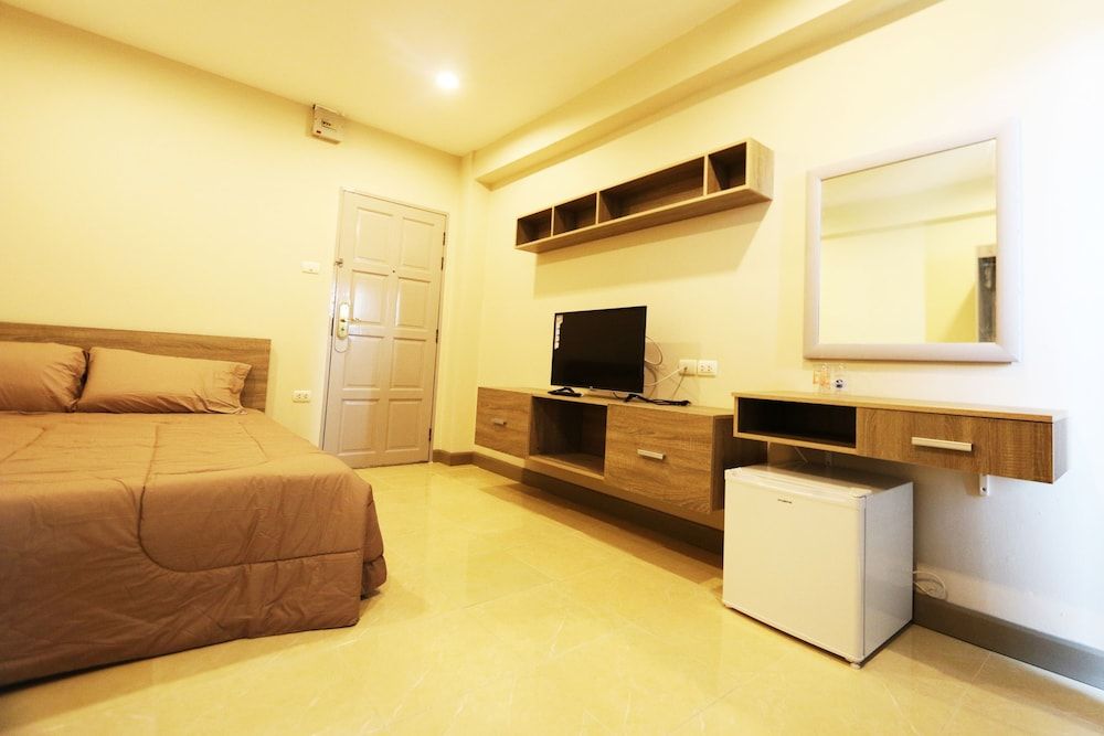 T3 Residence Standard Single Room, 1 Queen Bed 2