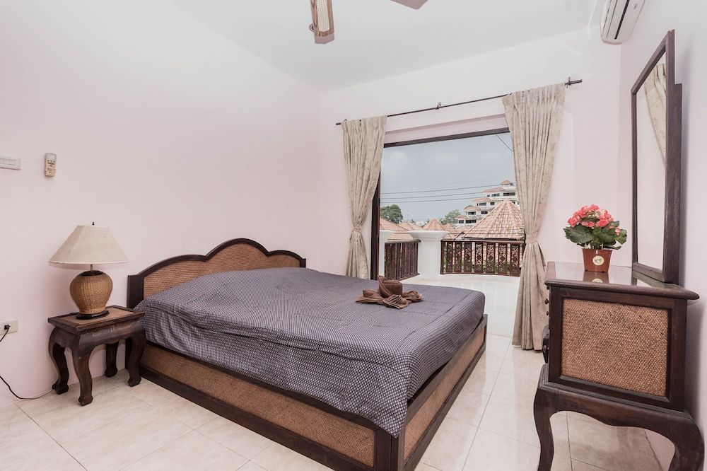 undefined Baan Kanittha - 5 Bedrooms Pool Villa