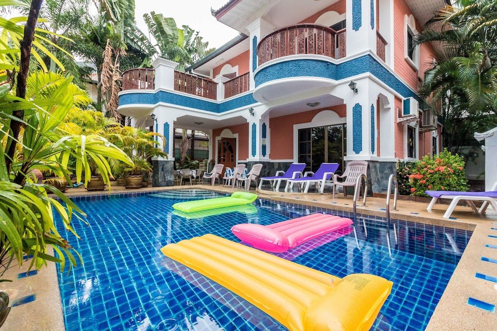 undefined Baan Kanittha - 5 Bedrooms Pool Villa 7