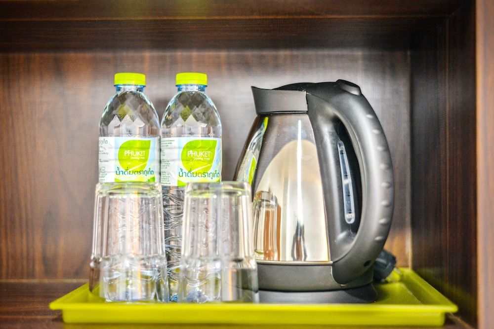 Naiyang Place Phuket Airport Deluxe Double Room 12