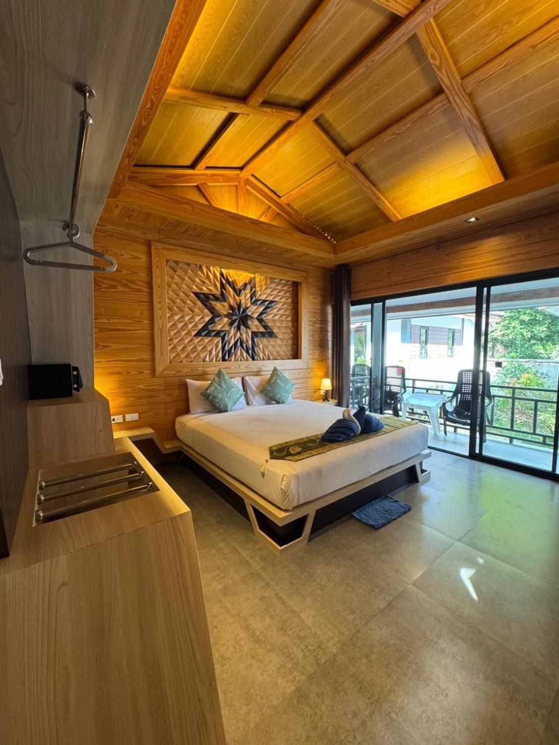 Deluxe with Balcony
