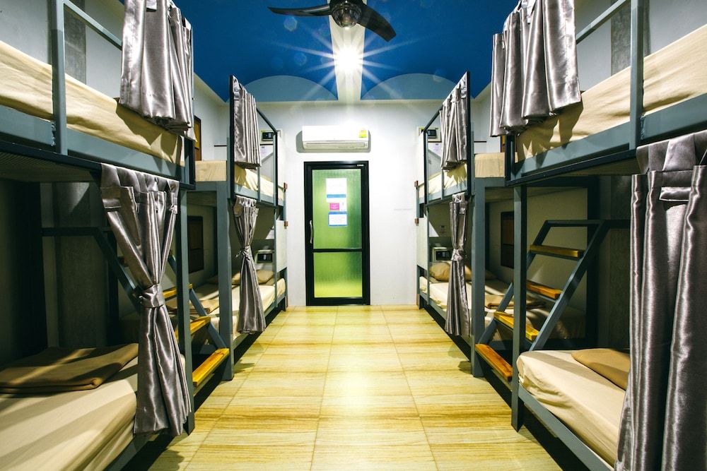 Deluxe Shared Dormitory, Mixed Dorm