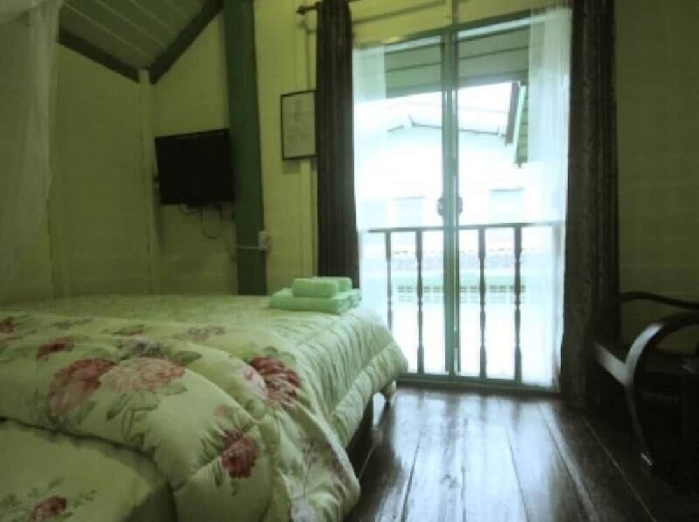 undefined Baan Tepa Boutique House 4