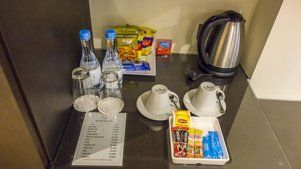 Unique Regency Pattaya Deluxe Room 8