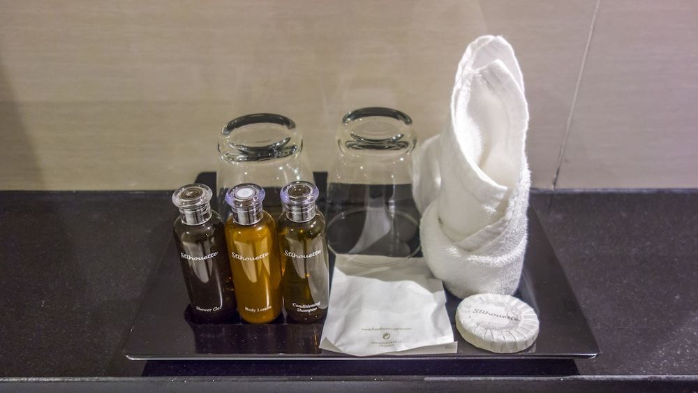 Unique Regency Pattaya Deluxe Room 12