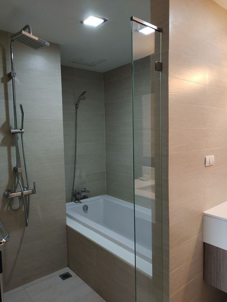 undefined Avatar Residence 6