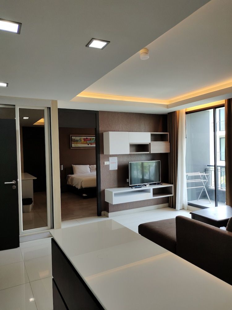 undefined Avatar Residence 7