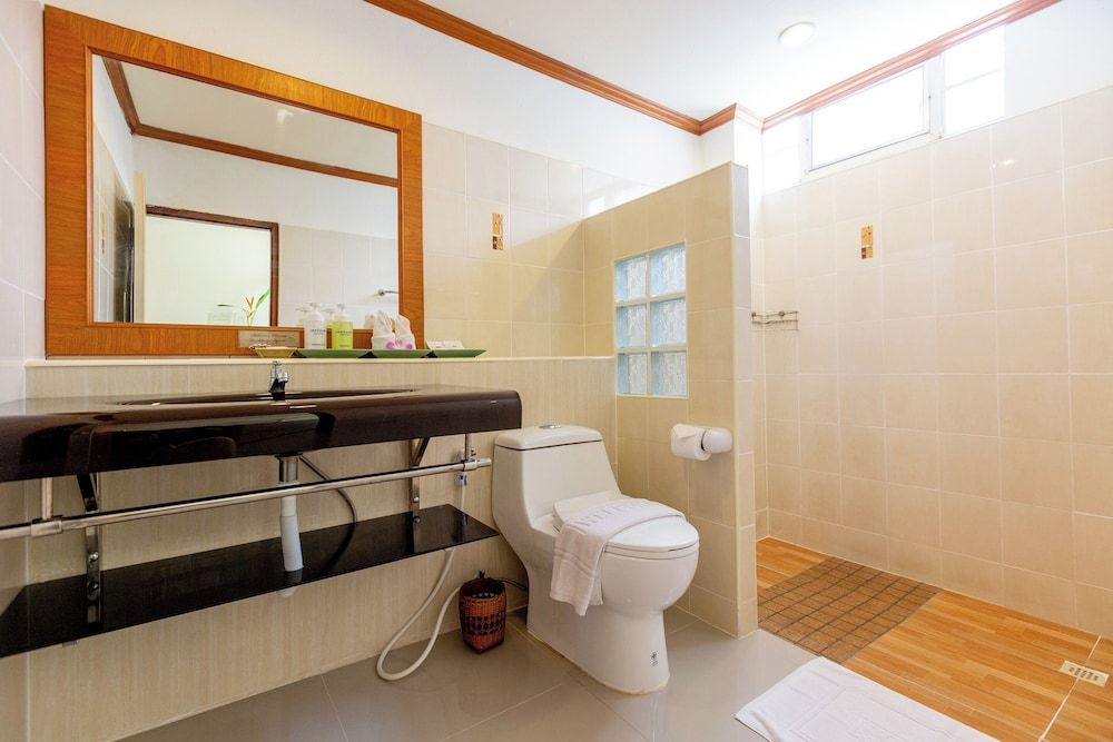 Loei Village Hotel Premier Twin Room 5