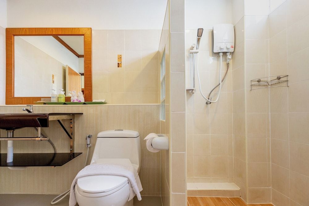 Loei Village Hotel Premier Twin Room 4