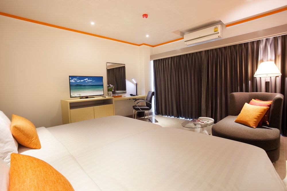 Chabana Kamala Hotel Deluxe Room, 1 Double or 2 Twin Beds 2