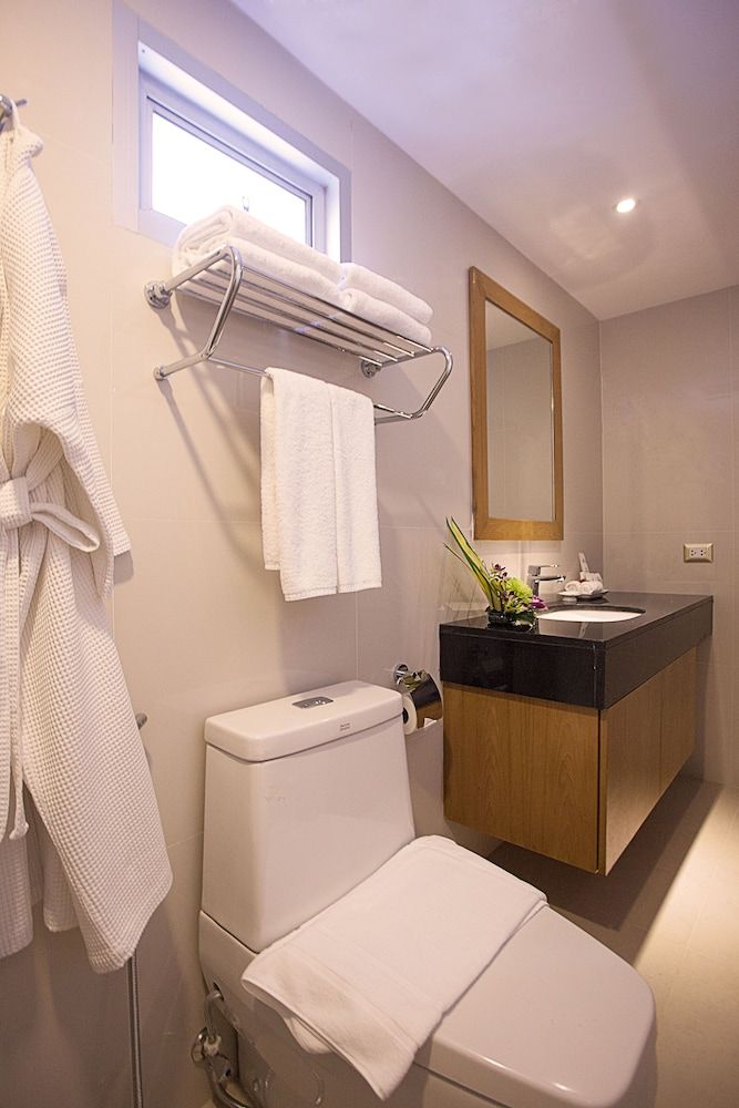 Chabana Kamala Hotel Superior Room 18